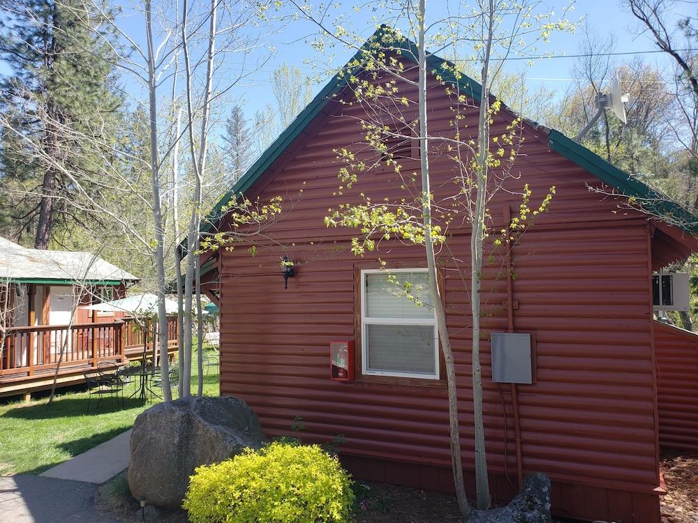 Yosemite Riverside Inn Groveland Εξωτερικό φωτογραφία