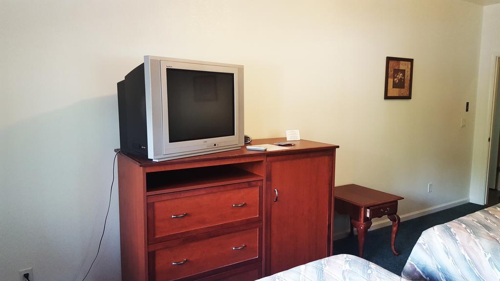 Yosemite Riverside Inn Groveland Εξωτερικό φωτογραφία